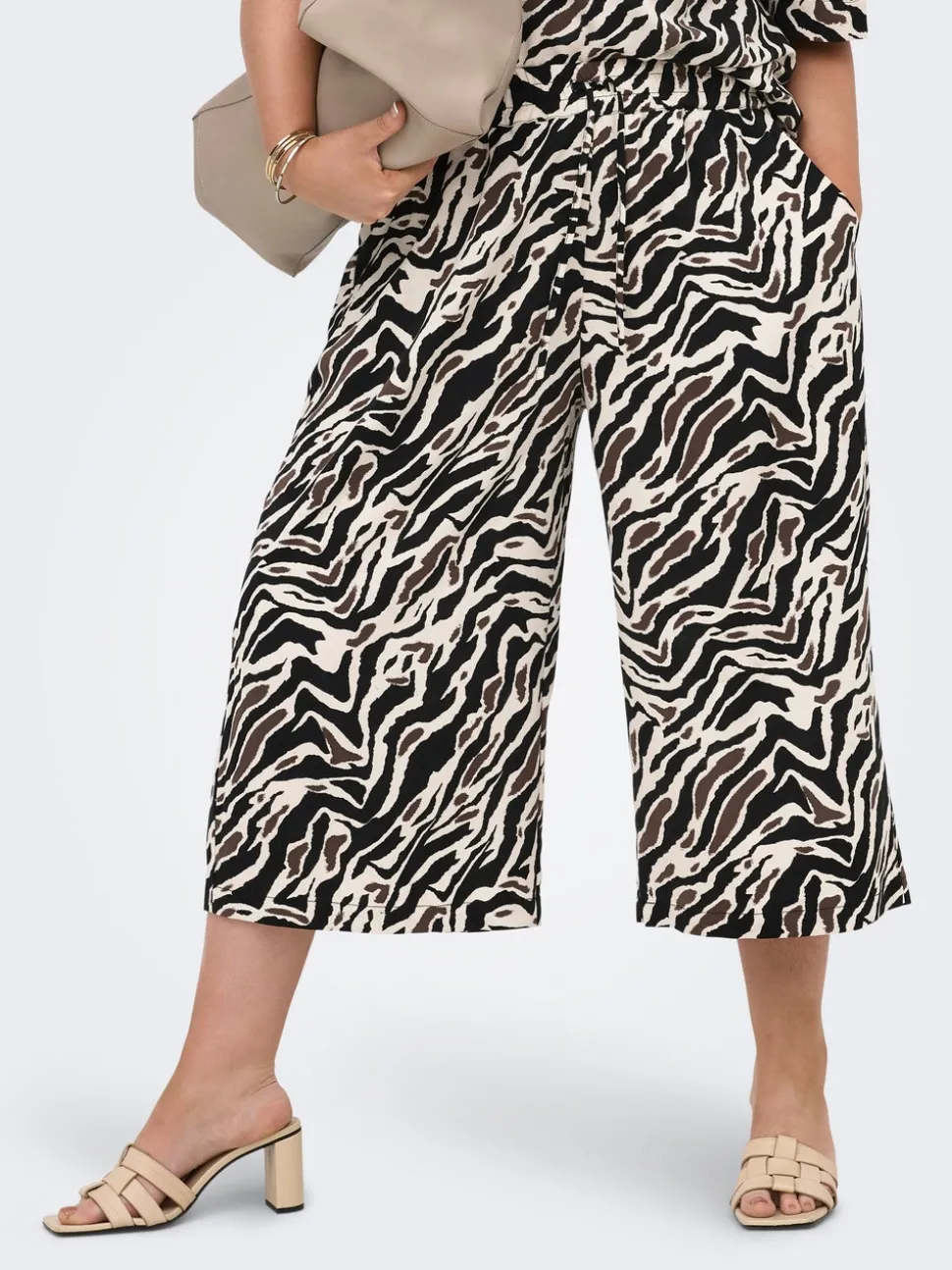 CARELITE Cropped Fit Culotte bukser