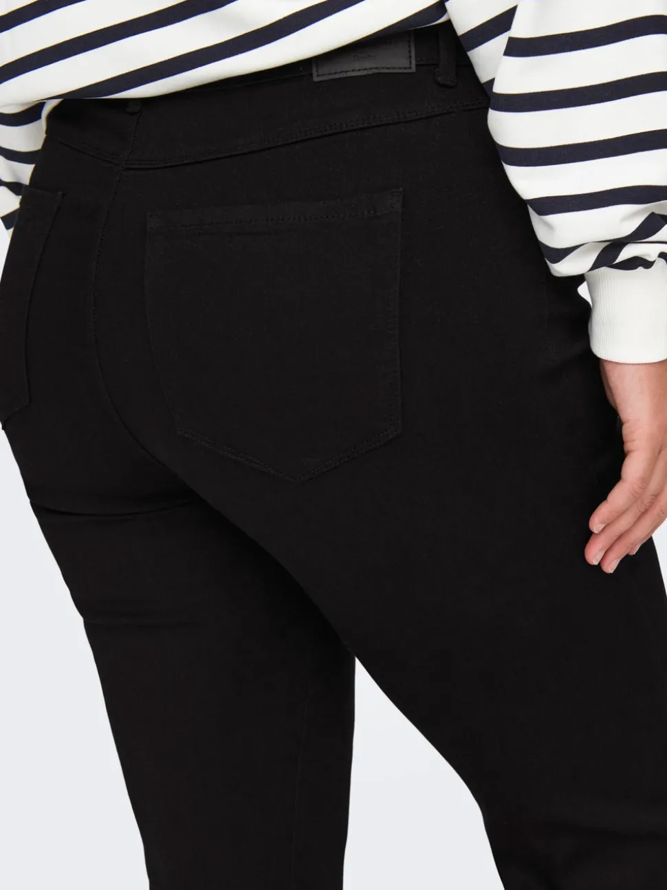 CARHELLA Middels høy midje Retro Flared Fit Jeans
