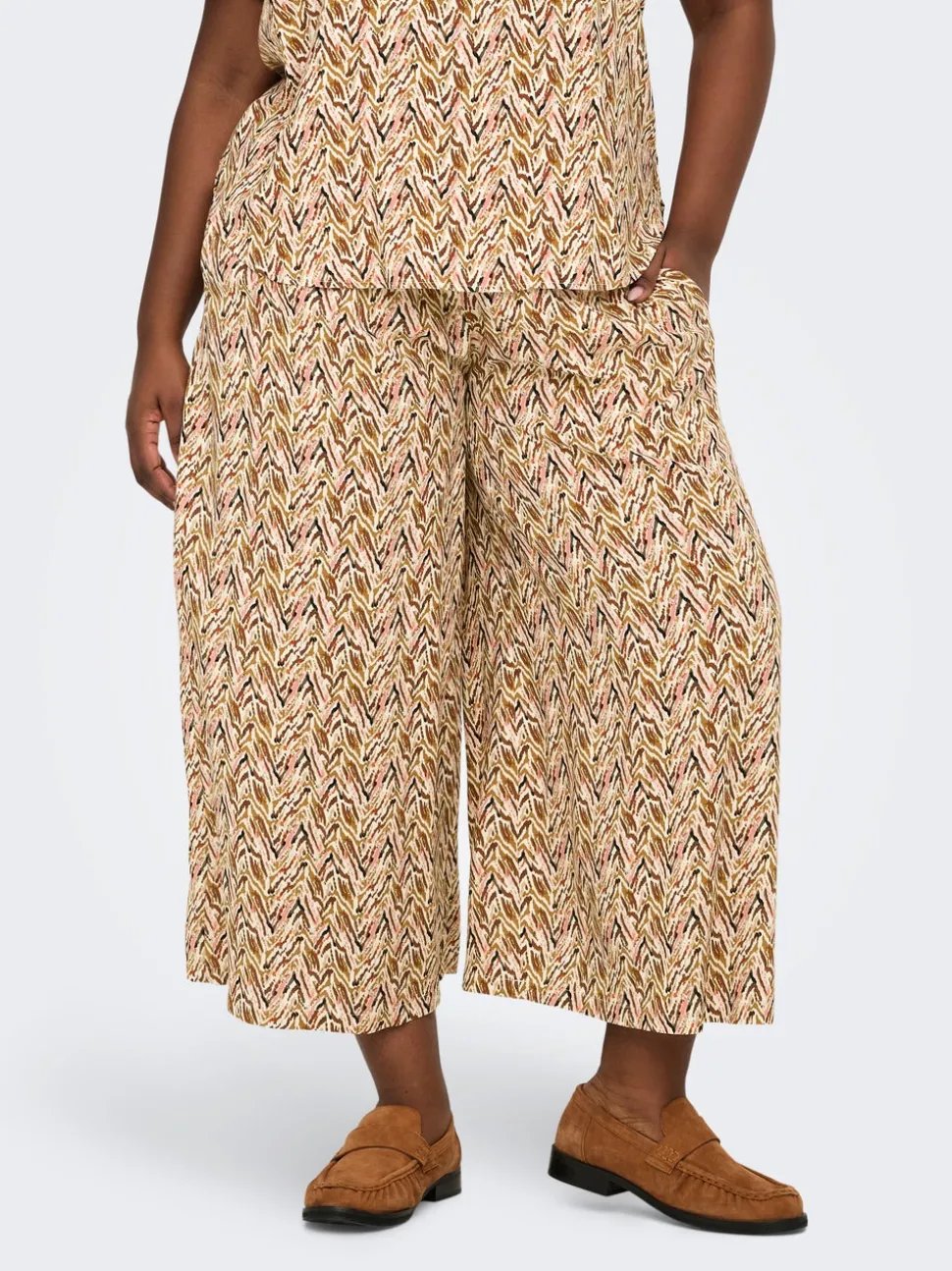 CARNOVA Loose Fit - Cropped Bukser