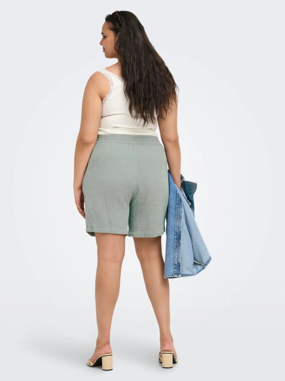 CARTHYRA Høy midje Regular Fit Shorts