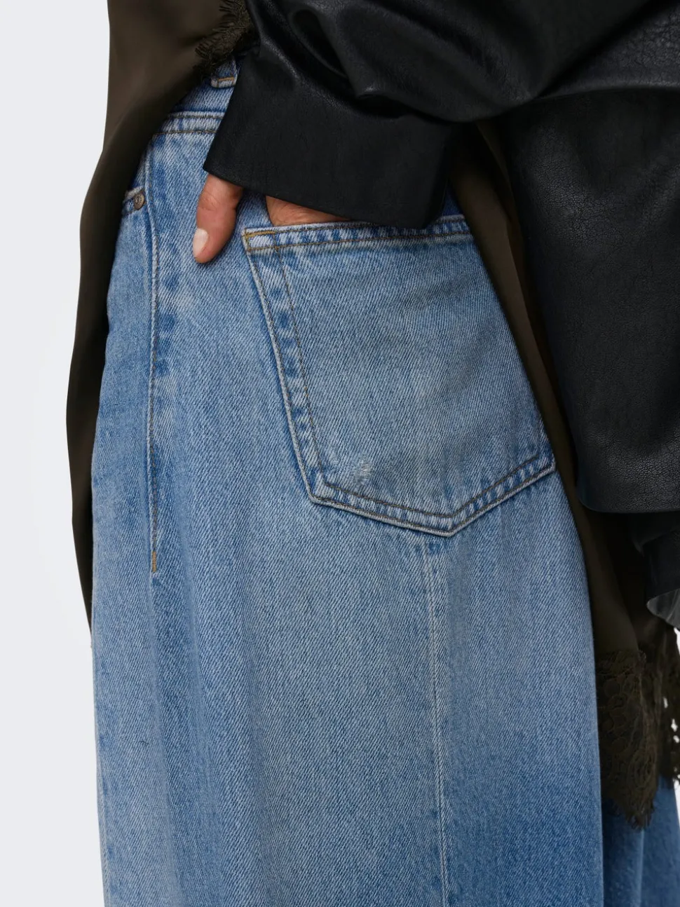 JDYSUSIE Middels høy midje Barrel-passform Jeans