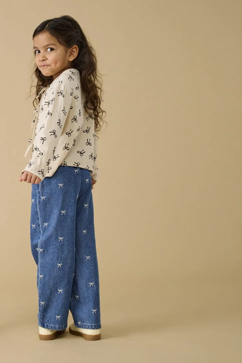 KMGPIERCE Bred passform - beskåret Ankellengde Jeans