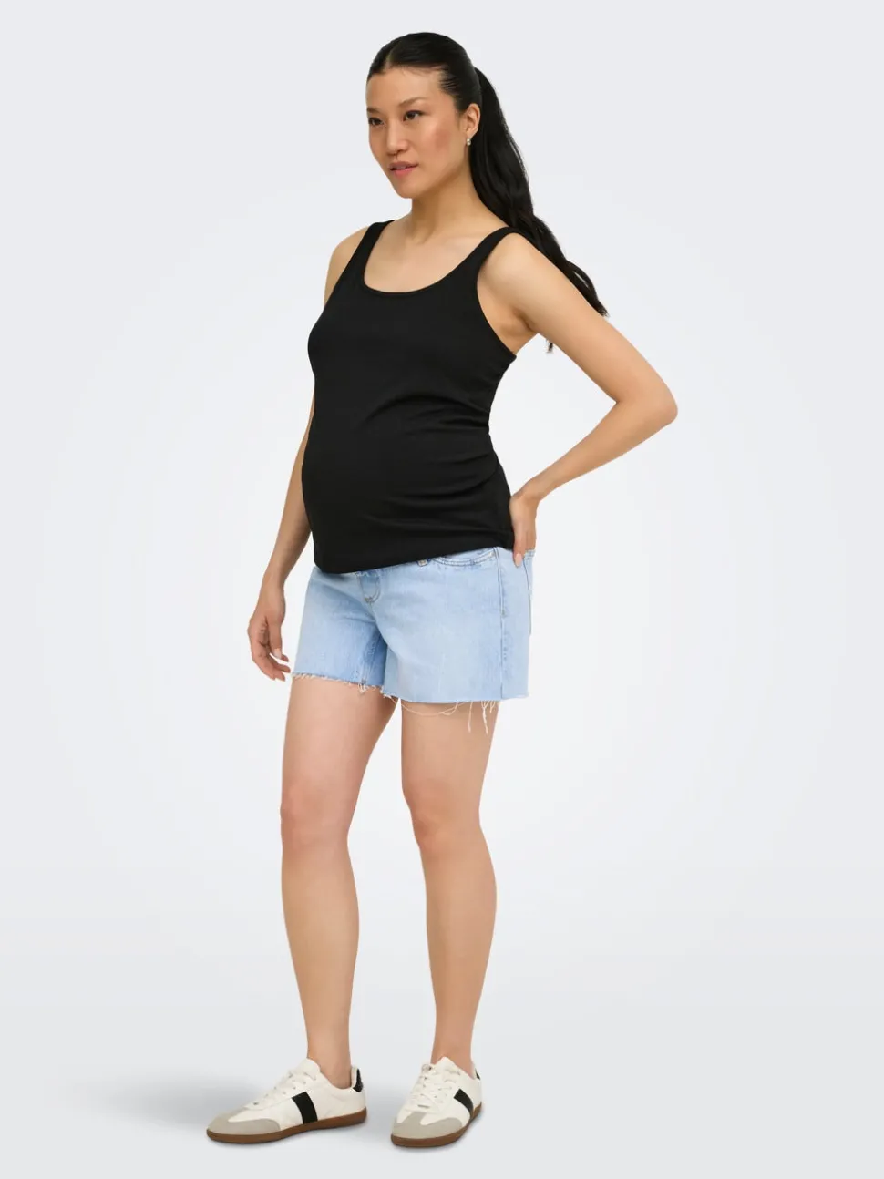 OLMGABI Middels høy midje Regular Fit Denimshorts