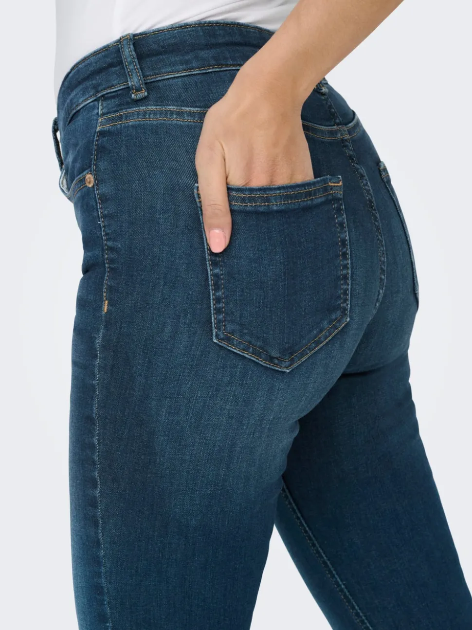 ONLBLUSH Middels høy midje Flared Fit Jeans