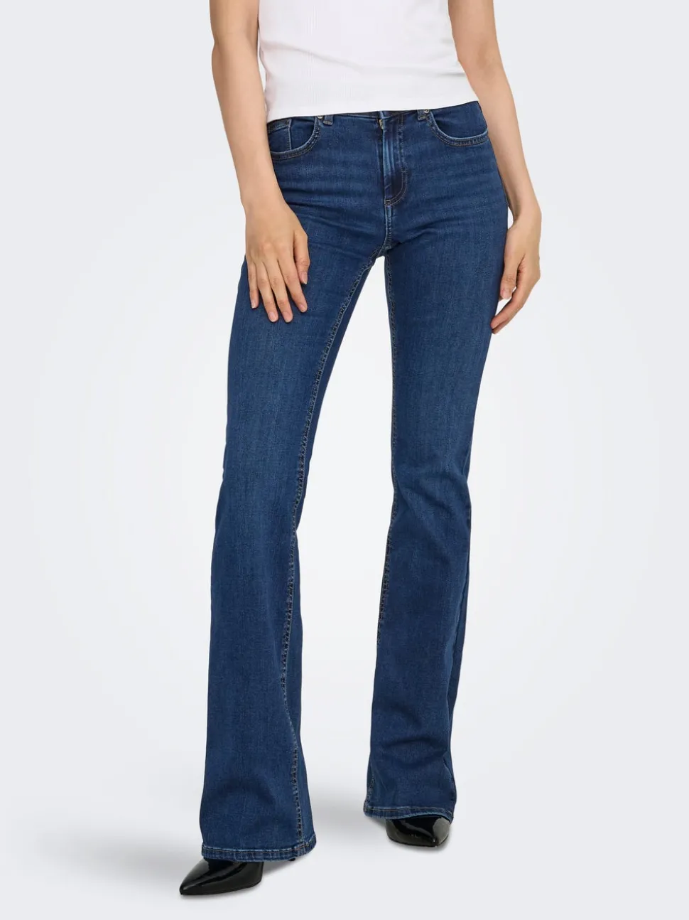 ONLBLUSH Middels høy midje Flared Fit Jeans