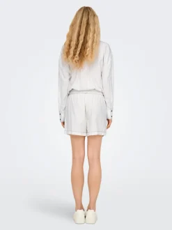 ONLCARO Middels høy midje Regular Fit Lin Shorts