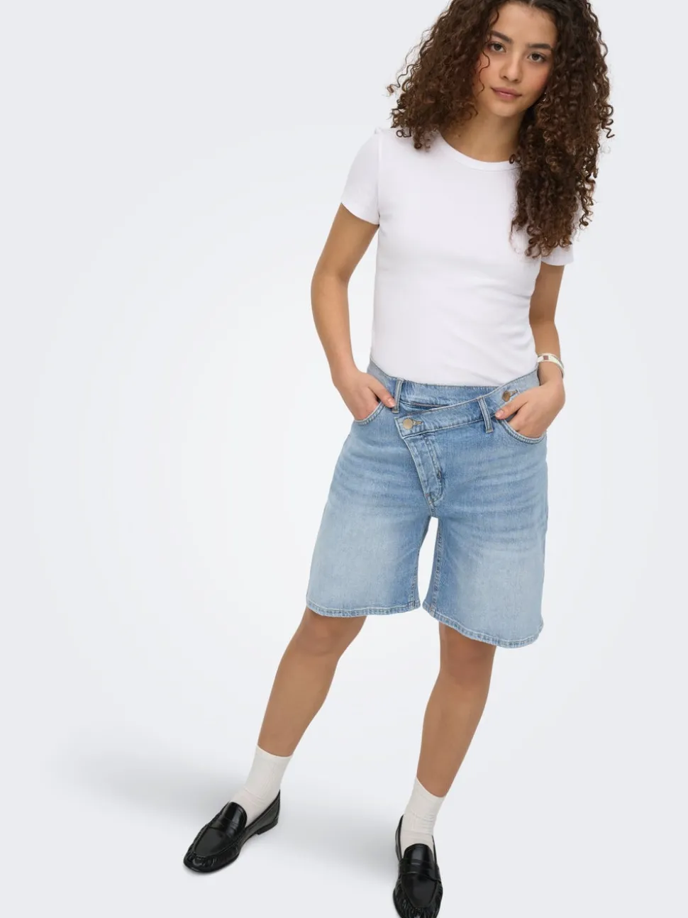 ONLCROSSOVER Middels høy midje Regular Fit Denimshorts