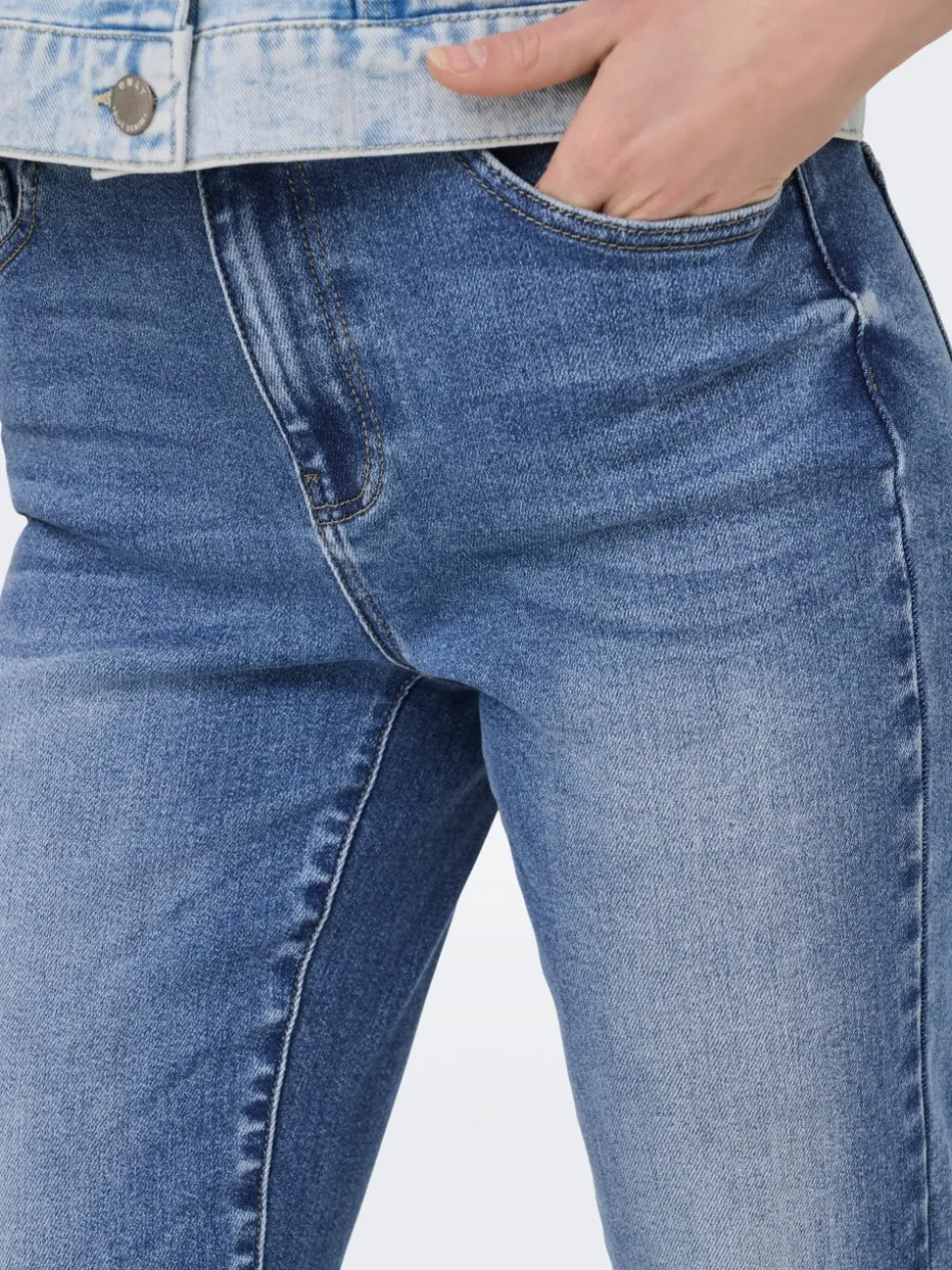 ONLEMILY-MILA Høy midje Straight Fit Ankellengde Jeans