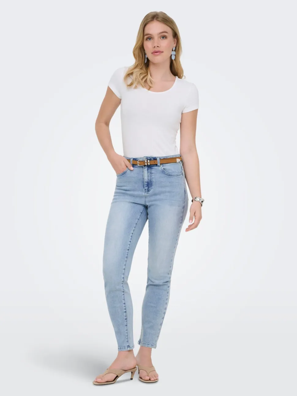 ONLEMILY-MILA Høy midje Straight Fit Ankellengde Jeans