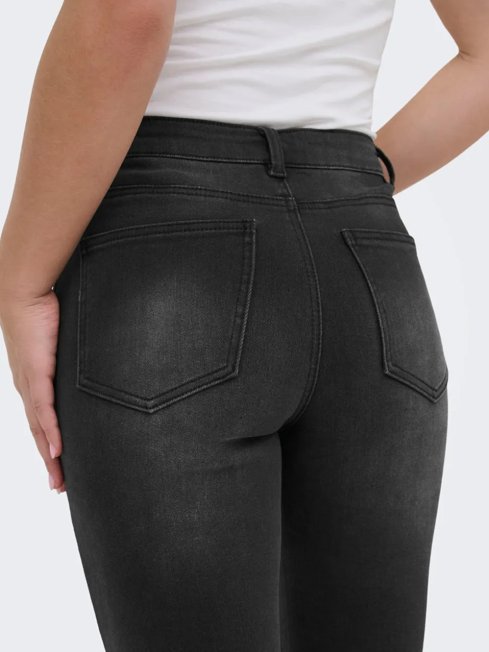 ONLEMILY-MILA Høy midje Straight Fit Ankellengde Jeans
