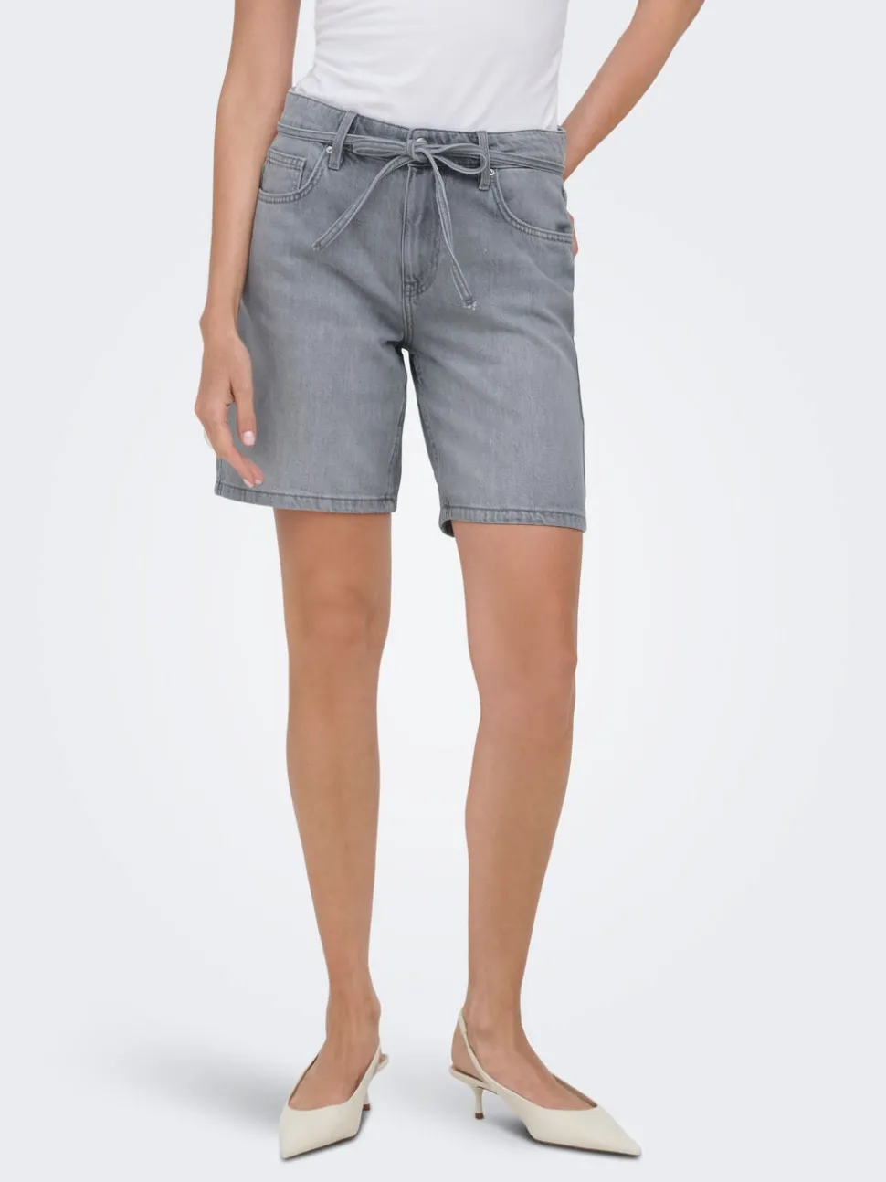 ONLLUMI Middels høy midje Wide Leg Fit Denimshorts