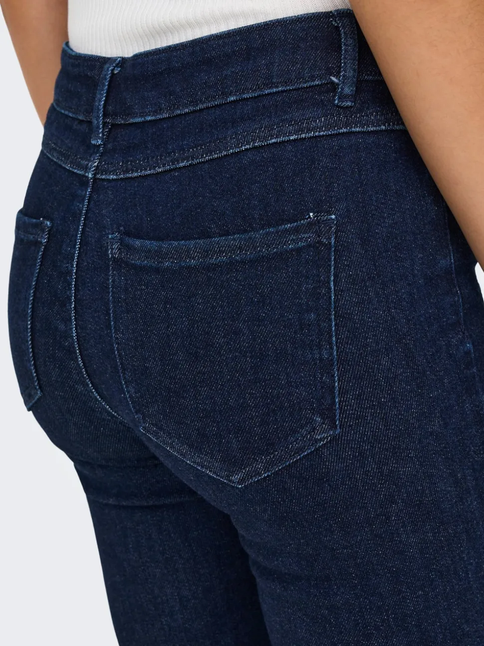 ONLMILA Middels høy midje Flared Fit Jeans