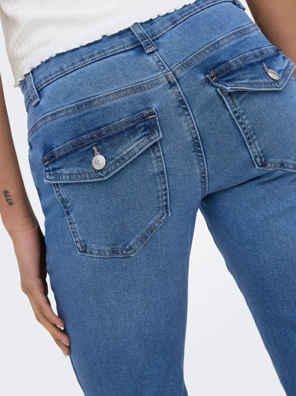 ONLPHOEBE Lav midje Flared Fit Jeans