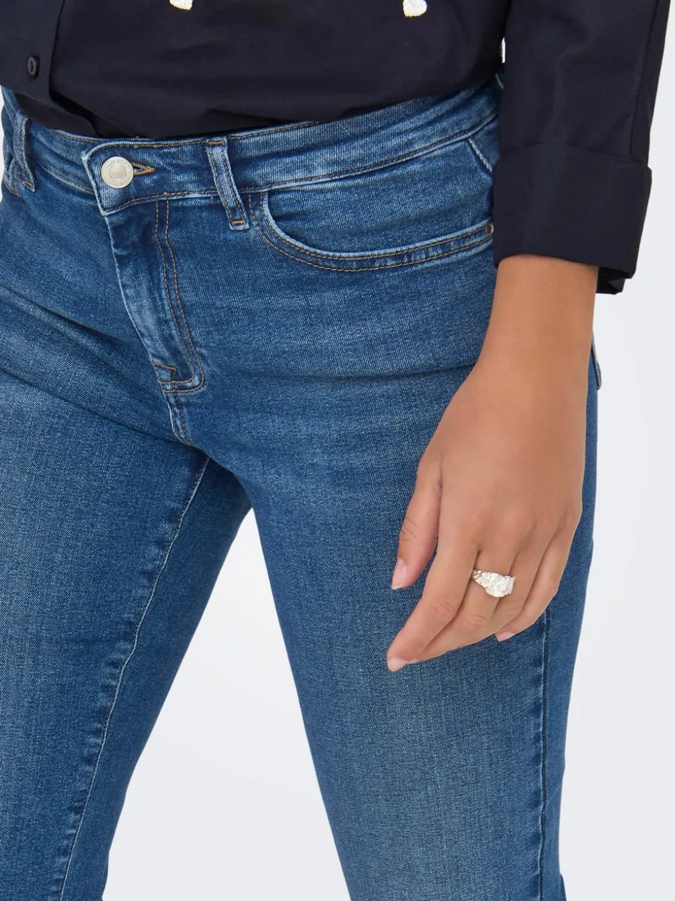 ONLSUI Middels høy midje Slim Fit Jeans