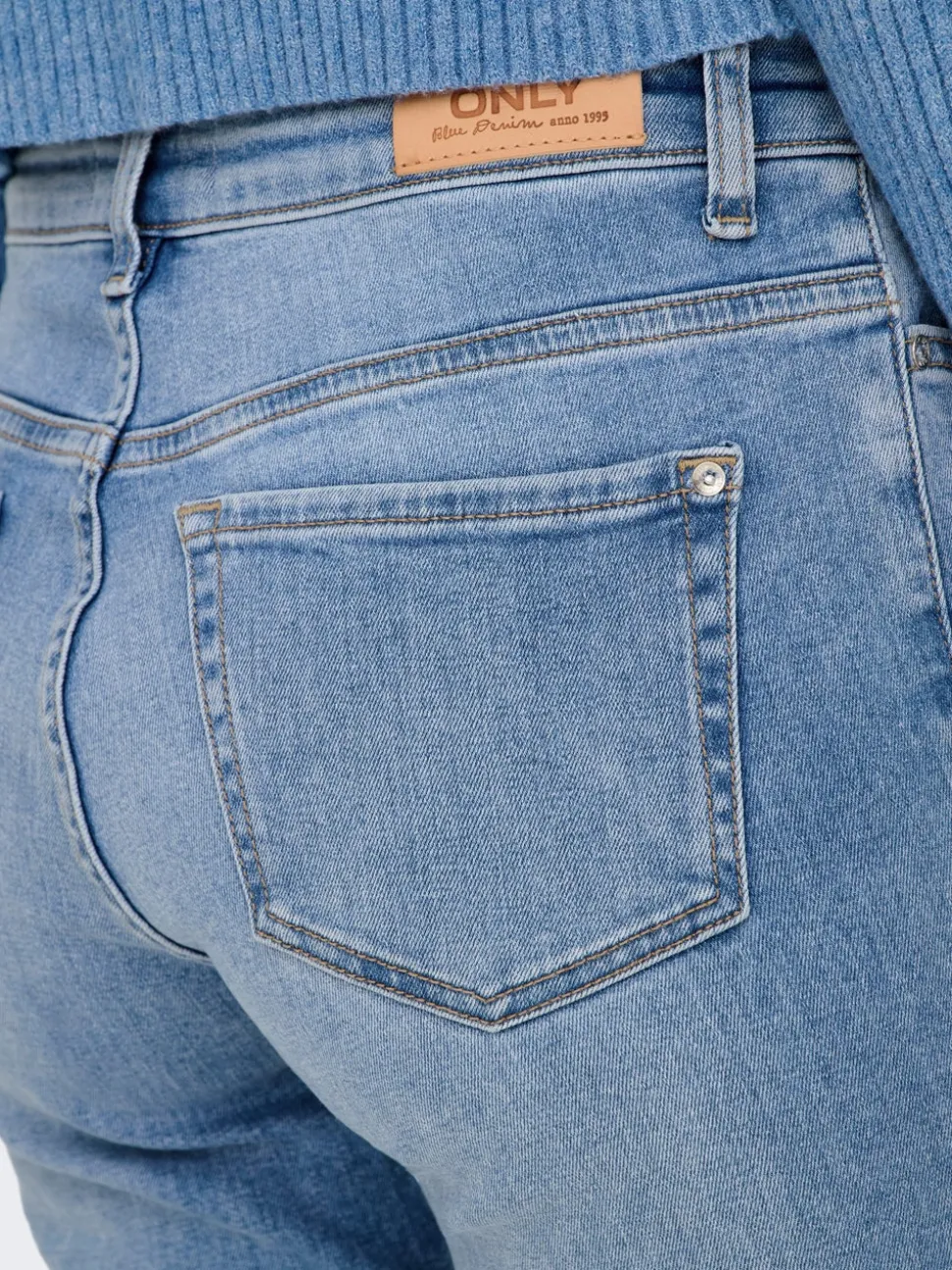 ONLSUI Middels høy midje Slim Fit Jeans