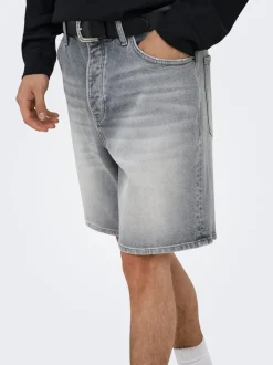ONSEDGE Middels høyt snitt Straight Fit Shorts