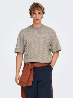 ONSFRED T-skjorte