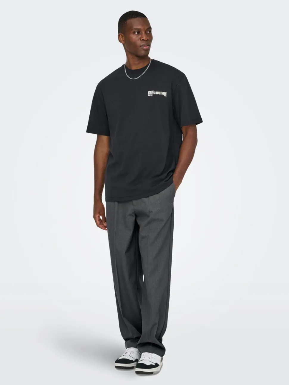 ONSMIRO Loose fit Chinobukse