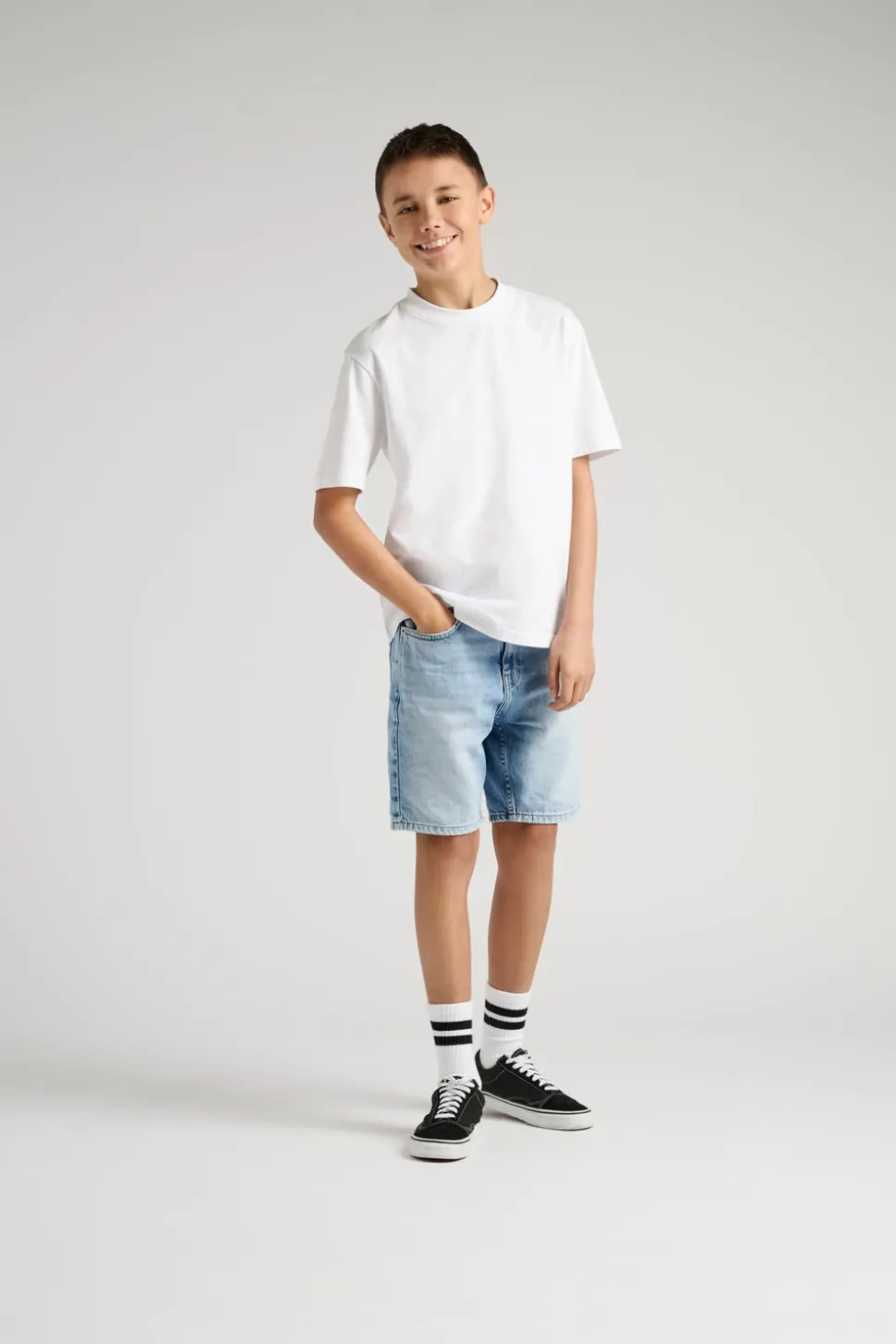 OSJEDGE Middels høyt snitt Straight Fit Shorts